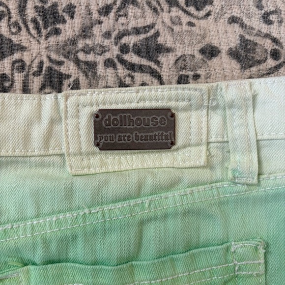 Dollhouse 2000s green ombre mini skirt - Picture 4 of 7